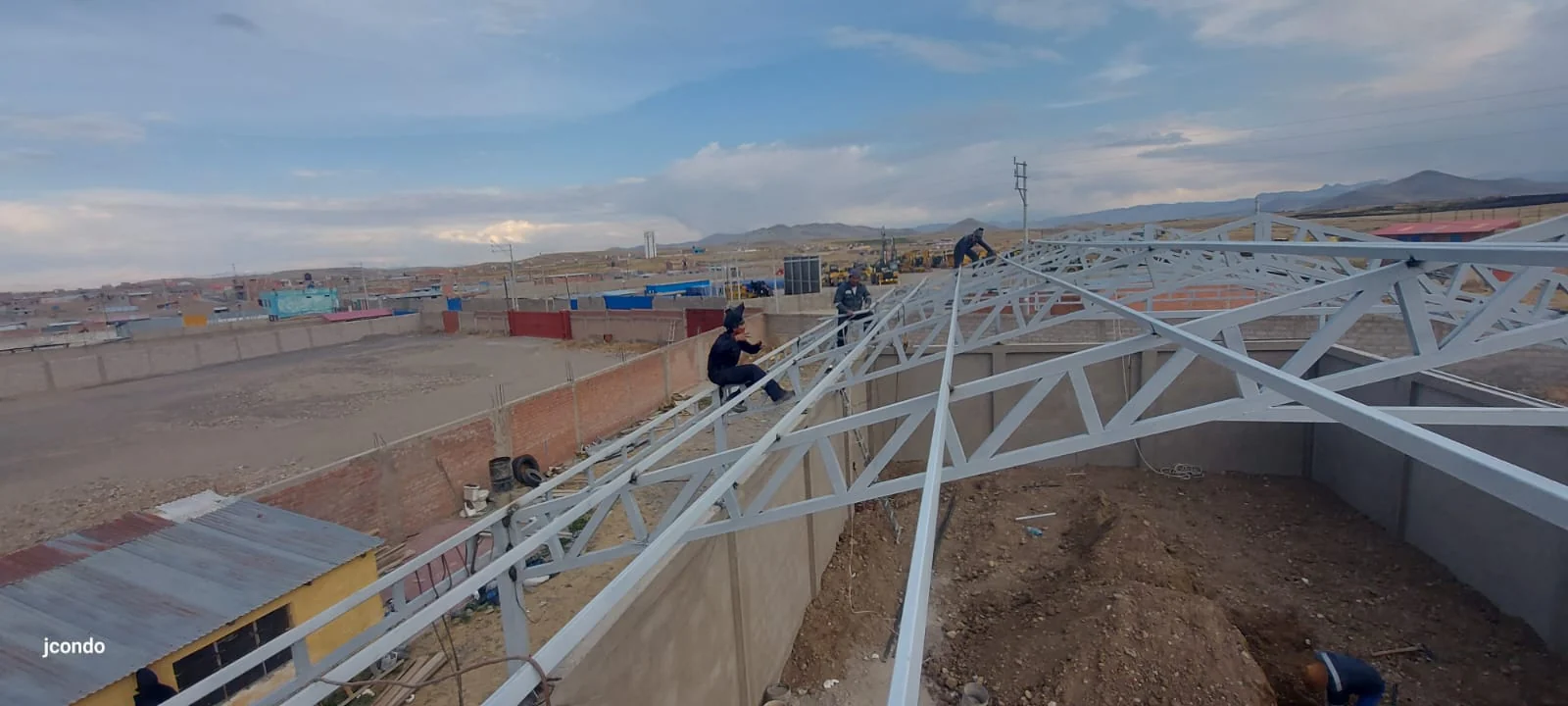 Fabricación Estructuras Metálicas para Techo  y Montaje - Taller de Mantenimiento