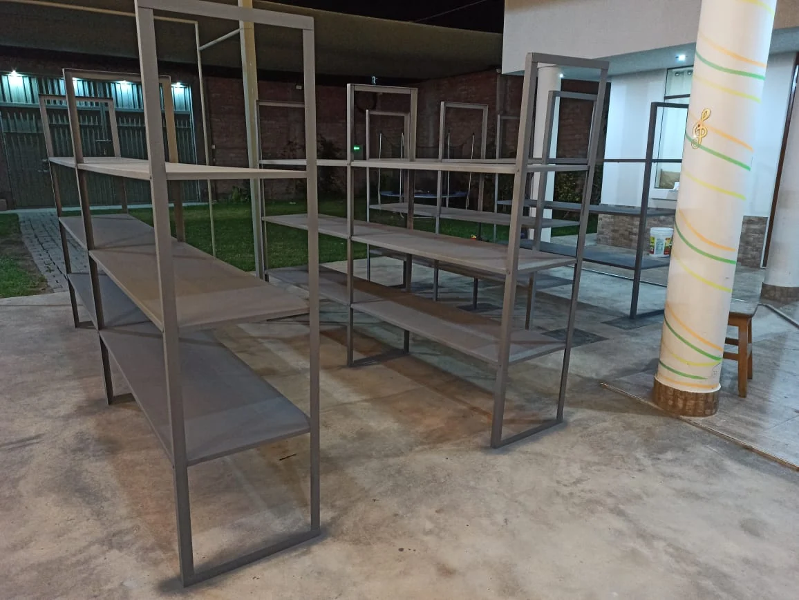 Fabricación y Montaje Estantes de Acero - Almacén (Julio 2025) miniatura 4