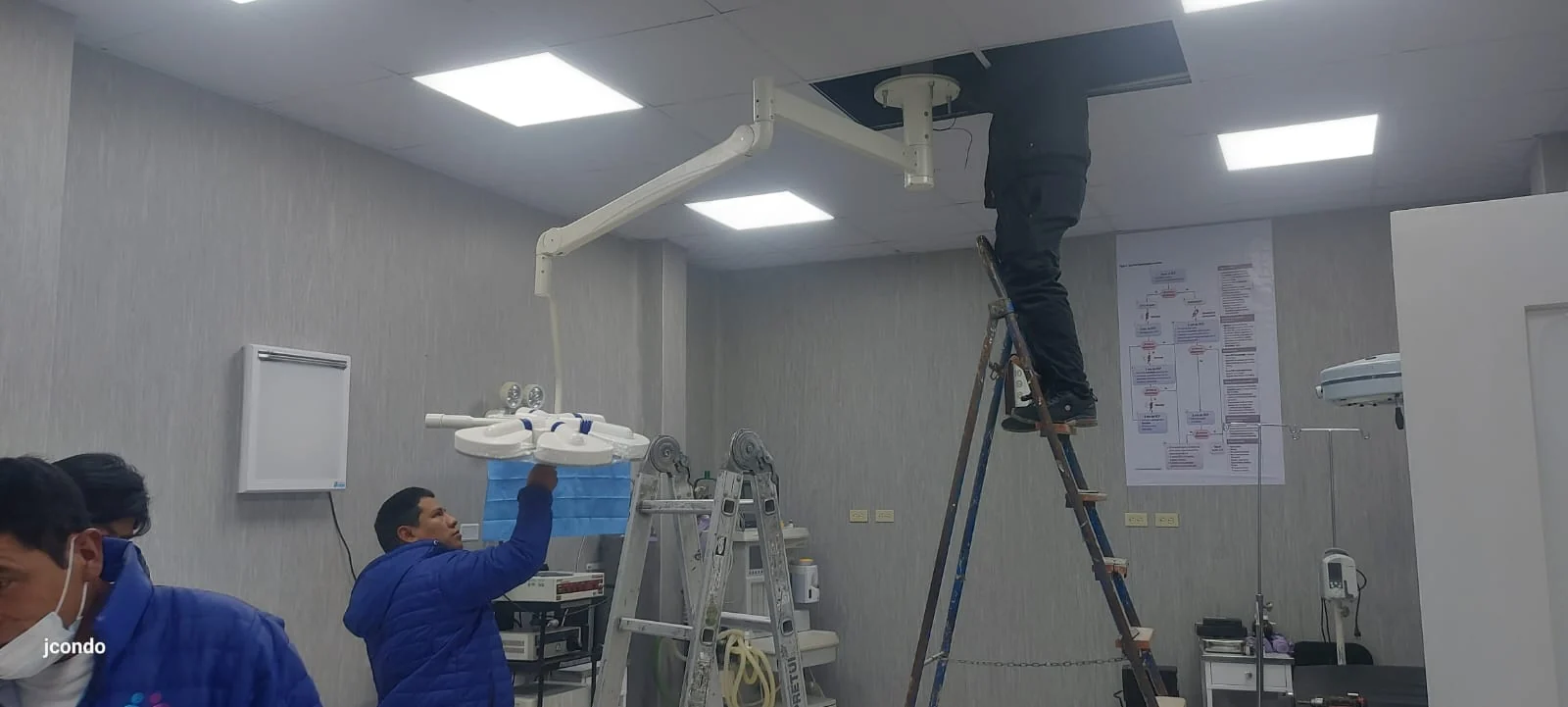 Servicio de Mantenimiento Instalaciones Electricas en  Oficinas y Taller Planta